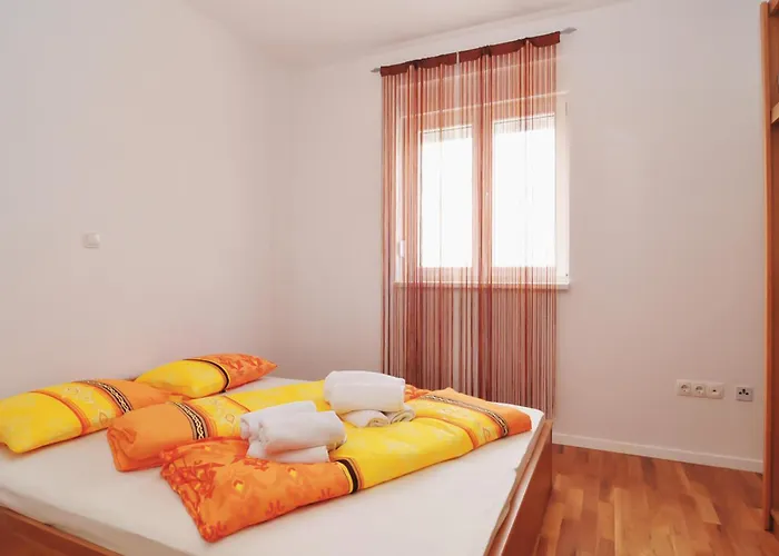 In With Swimming Pool Apartment