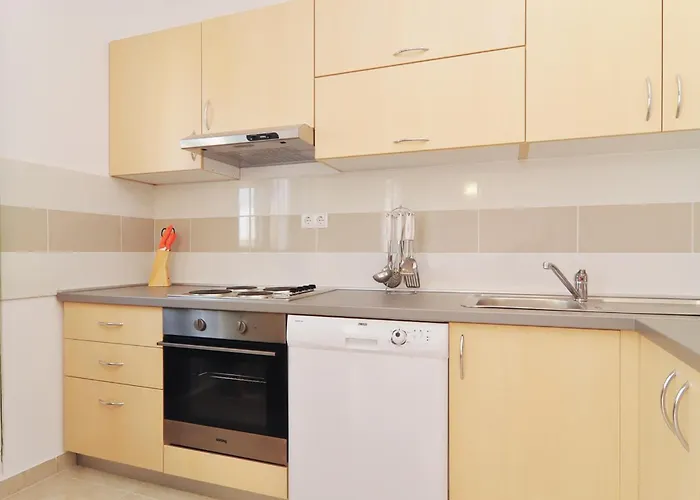 In With Swimming Pool Apartment *