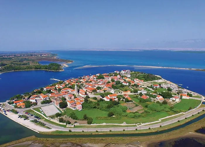 In With Swimming Pool Apartment