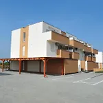 In With Swimming Pool